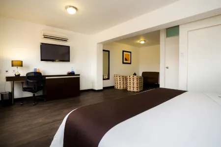 Wyndham Costa del Sol Chiclayo Отели в г. Ламбаек