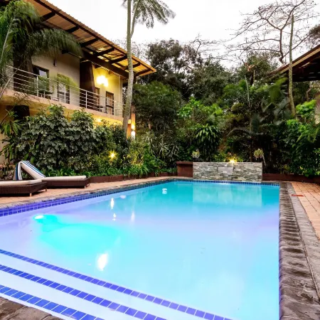 Forest Lodge