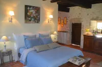 Les 2 Brigards Hotels in Le Fleix
