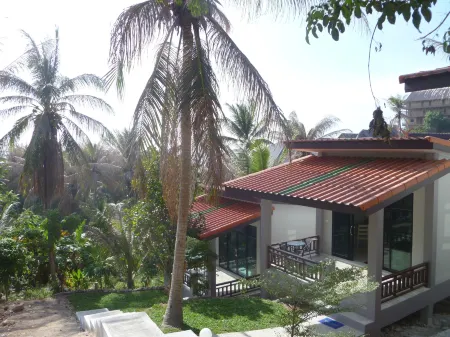 帕岸島日月星度假酒店