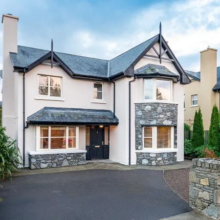 Foley's Guesthouse & Self Catering Holiday Homes