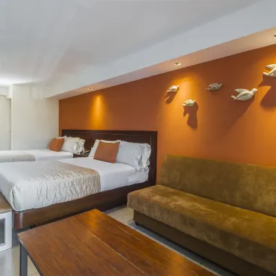 Hotel Puerta Del Sol Guadalajara Hotels near MetroCentro