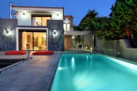 Adam & Eve Villas - Pools
