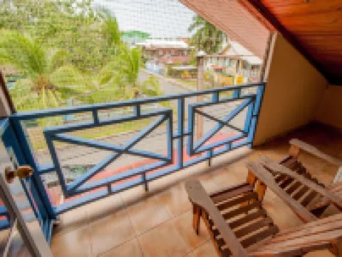 Hotel Posada Los Delfines โรงแรมในโบกาสเดลโตโร