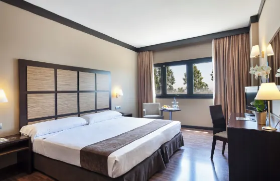 瓦勒斯阿提卡21號公寓式酒店