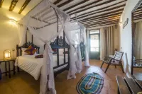 Antonio Beach Tree House Hotel & Spa Hotels in Kati