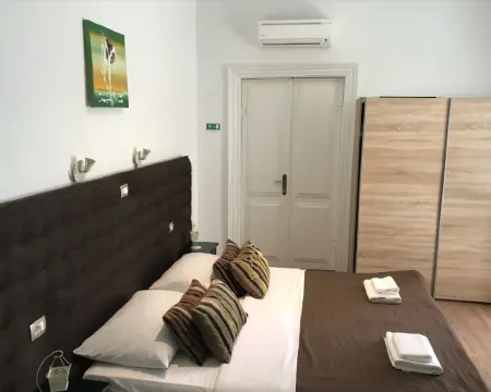 Pula Antic Rooms in Center Hotels in Pula