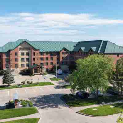 Staybridge Suites West des Moines Hotel Exterior