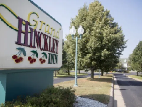 Grand Hinckley Inn Hoteles en Hinckley