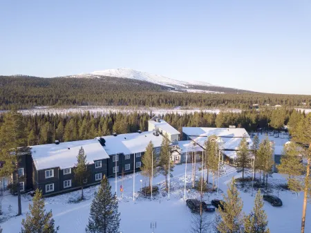 Hotel Ylläsrinne Отели в г. Fell Lapland