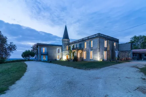 Chambres d'hôtes la Bastane - Gästhus