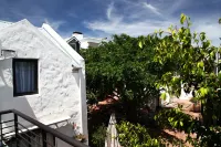 Los Olivos at the Yard