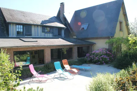 Le Haut Mesnil-5 Отели в г. Нёшатель-ан-Бре