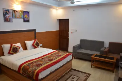 Hotel the Golden Sunrise Hotels in 