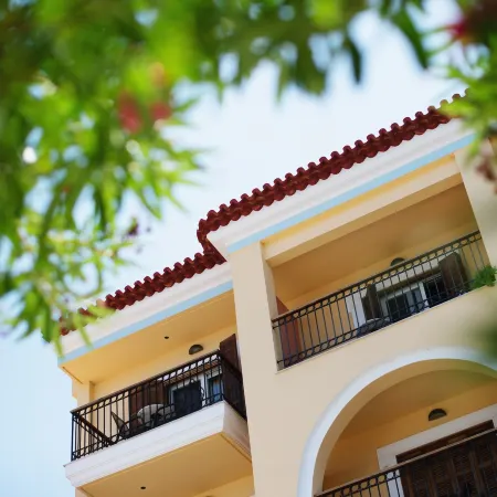 Karalis City Hotel