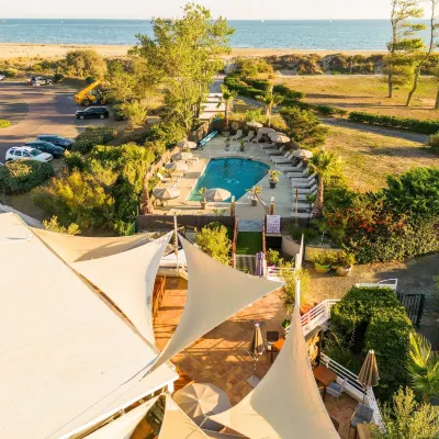Capao Beach Hôtel Hotels near Plage Richelieu