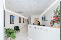 Christchurch City Hotel