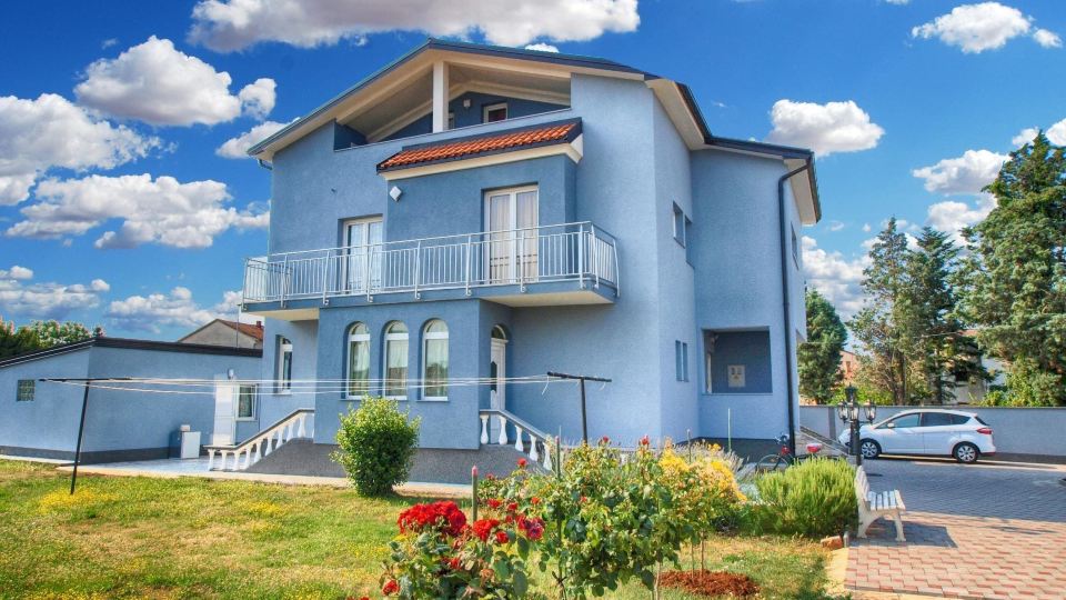 Apartments Dragica 1251