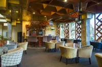 Rainbow Towers Hotel & Conference Centre - Bar