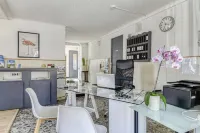 Hôtel Vila Hotels in Frontignan