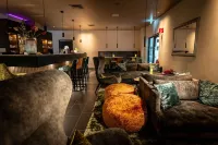 Friendly Cityhotel Oktopus - Baarit