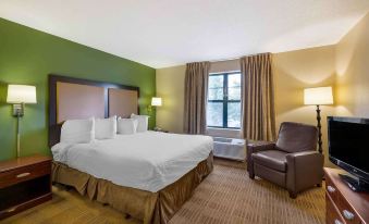 Extended Stay America Select Suites - Chicago - Naperville - West