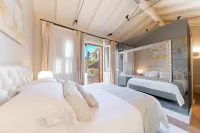 Castellano Hotel & Suites - balcony