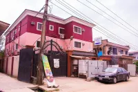 Maria Suites Hotel a Mushin