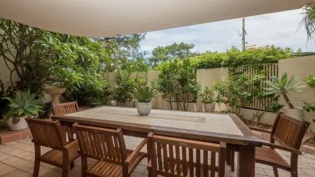 Norfolk Luxury Beachfront Apartments Main Beach Отели рядом с достопримечательностью «Мейн Бич»