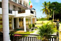 Queens Beach Hotel Hotels in Tangalle