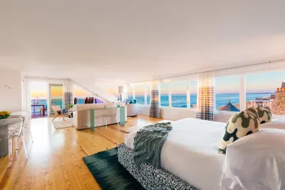 Blue - Inn on the Beach Hotels in Essex County