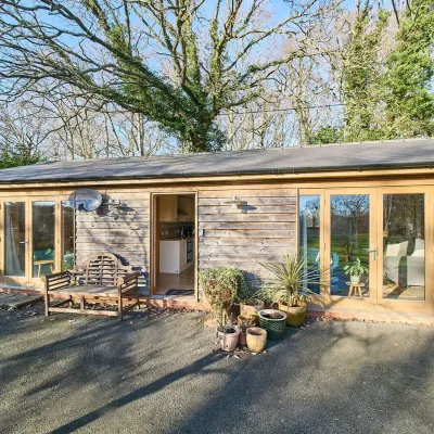 Host & Stay - Orchard Barn