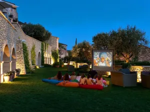 Airelles Gordes, la Bastide