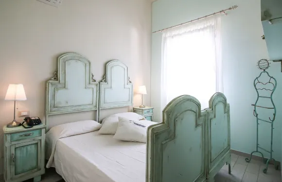 迷霧螢火蟲酒店