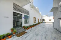FabHotel Jaswinder Bhawan