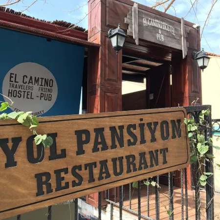 El Camino Hostel & Pub
