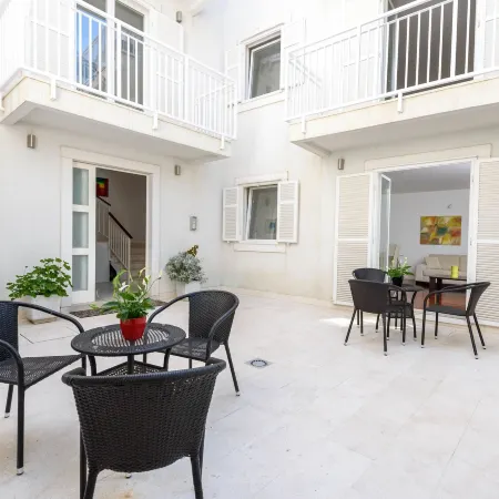 Apartments Gea Trogir