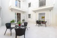 Apartments Gea Trogir