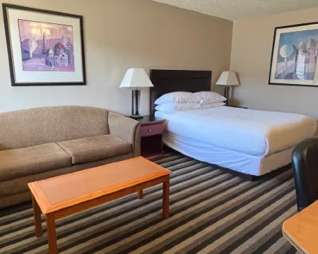 Royal Hotel Lloydminster โรงแรมในลอยด์มินสเตอร์
