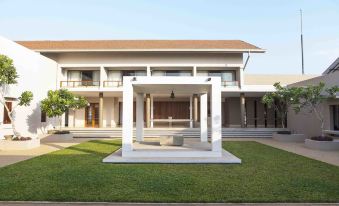 Amaya Beach Passikudah