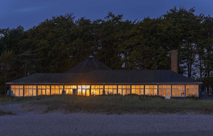 Skaerven Beachfront Condos and Cottage