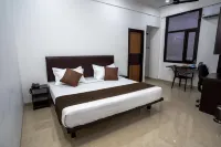 CROSS ROADS INN