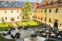 Hotel Klastrom Các khách sạn ở 