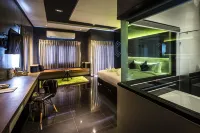 Cresco Hotel Buriram