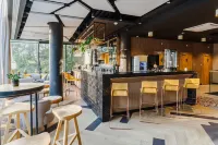 Hotel Aquarion Family & Friends - Destigo Hotels - بار