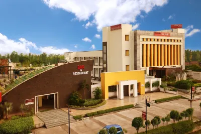 M B Greens Clarks Inn Hotels in Bhensia