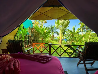 Las Caletas Lodge