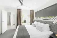 Blue Lagoon Villas