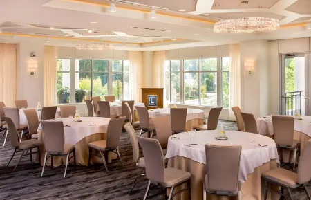 Eagle Mountain House and Golf Club