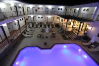 Sun Hotel - Uima-altaat